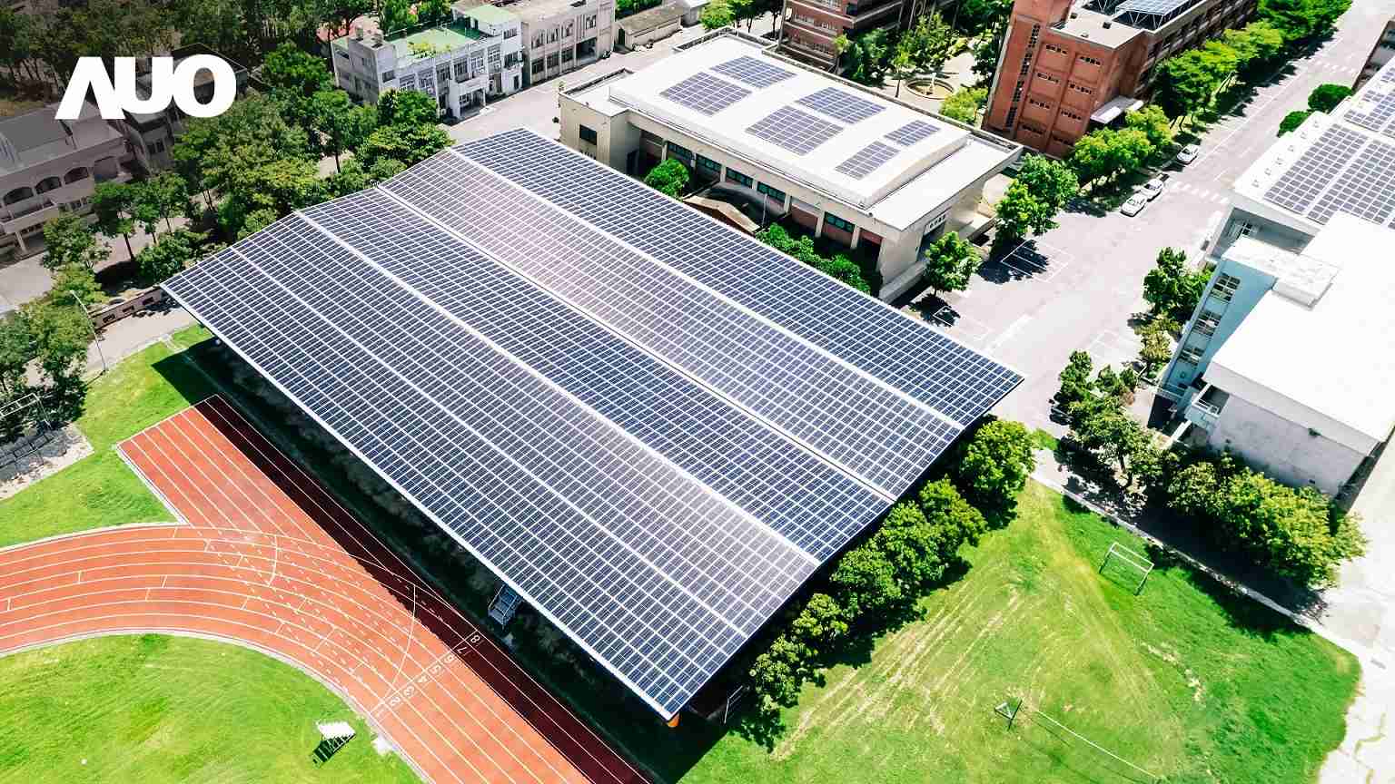 人生就是博SunSteel光电整合型浪板具备快速安装、、、轻量化优势，，，，可提升15%发电效能，，，，通过国际IEC与台湾VPC认证安全、、防漏、、、、耐候标准