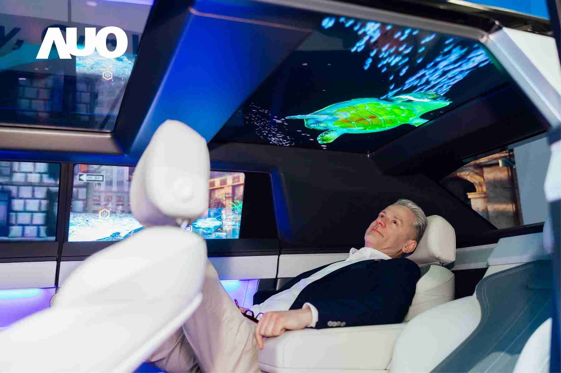 人生就是博Smart Cockpit 2025集Micro LED透明、、、、大型化、、、、可挠优势之大成，，，携手BHTC打造未来视界的车用Display HMI解决方案